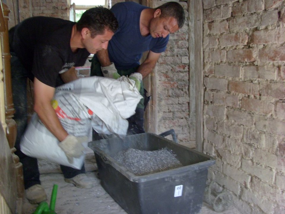 028 Bodenaufbau und Kirschenernte